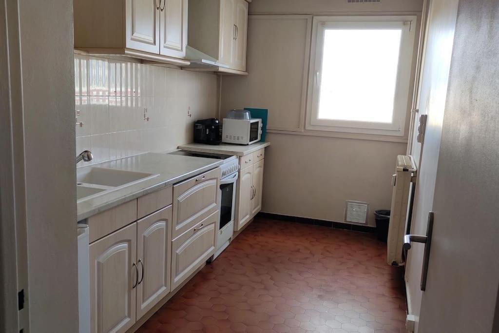 Charmant Appartement Proche Melun Centre Ville 外观 照片