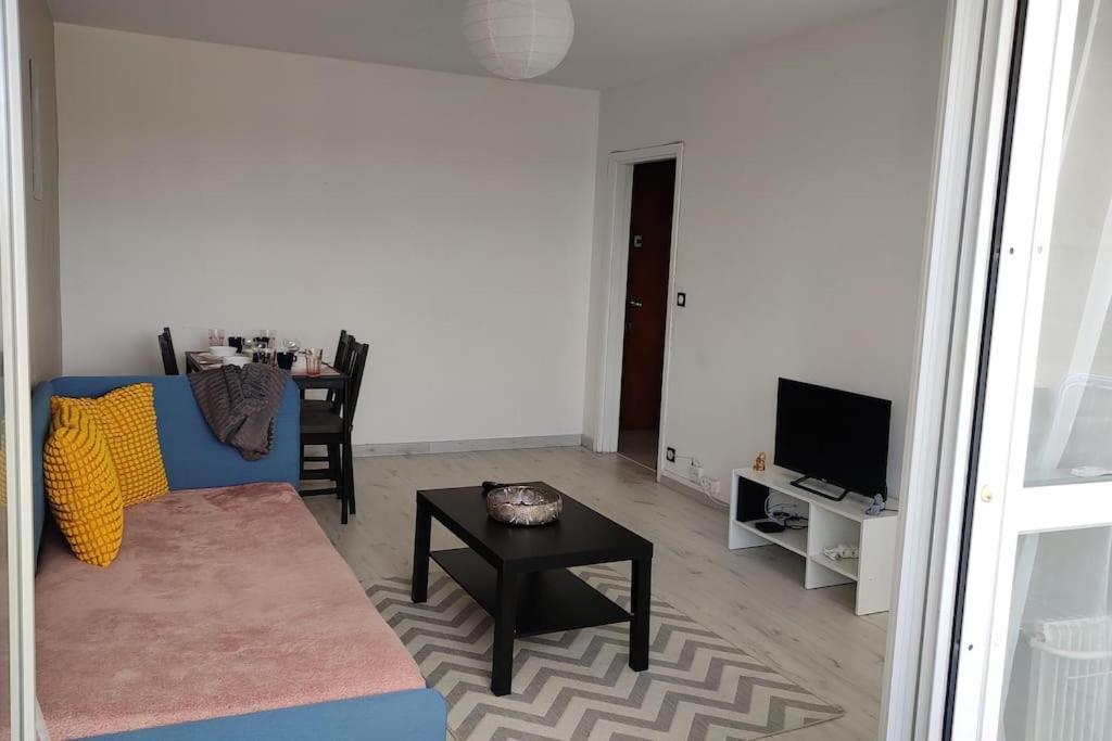 Charmant Appartement Proche Melun Centre Ville 外观 照片