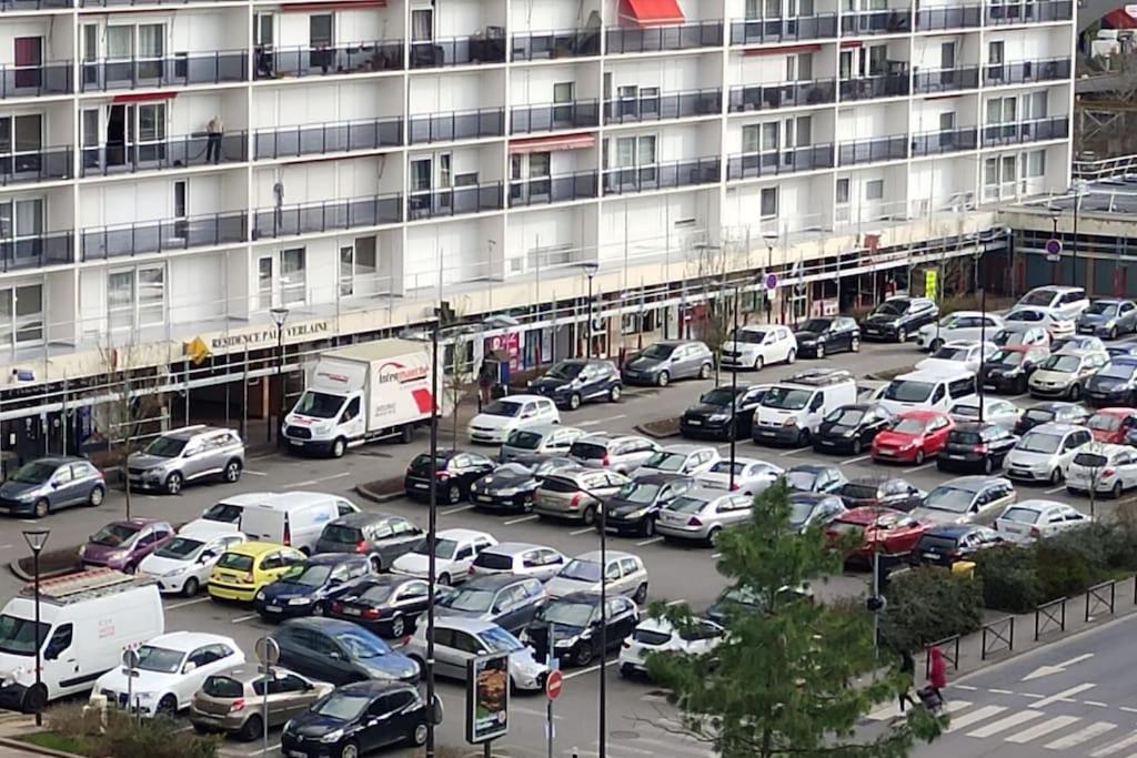 Charmant Appartement Proche Melun Centre Ville 外观 照片